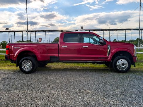 Used 2023 Ford F450 Platinum AWD/4WD image 4