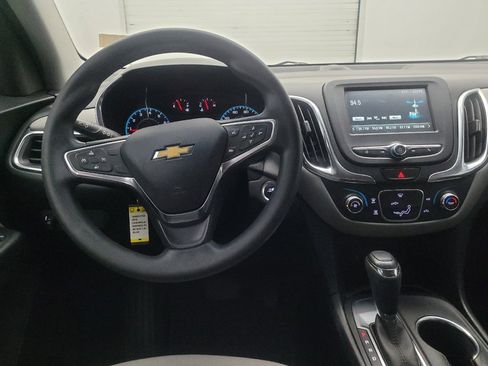 Used 2018 Chevrolet Equinox LS image 21