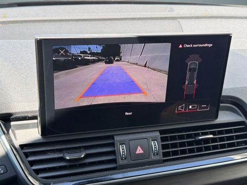 Used 2024 Audi Q5 2.0T Premium w/ Convenience Package AWD/4WD image 25