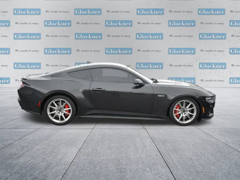 Used 2024 Ford Mustang GT Premium image 4