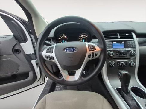 Used 2014 Ford Edge SE w/ Equipment Group 101A FWD image 12