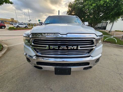 Used 2022 RAM 1500 Laramie AWD/4WD image 2