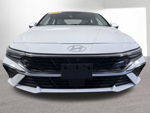 Used 2024 Hyundai Elantra Limited FWD image 46