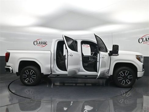 Used 2020 GMC Sierra 1500 AT4 w/ AT4 Premium Package image 32