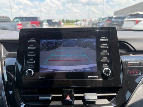 Used 2022 Toyota Camry SE FWD image 28