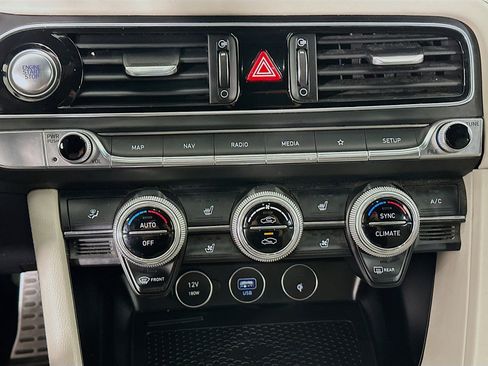 Used 2023 Genesis G70 2.0T w/ Sport Prestige Package image 24