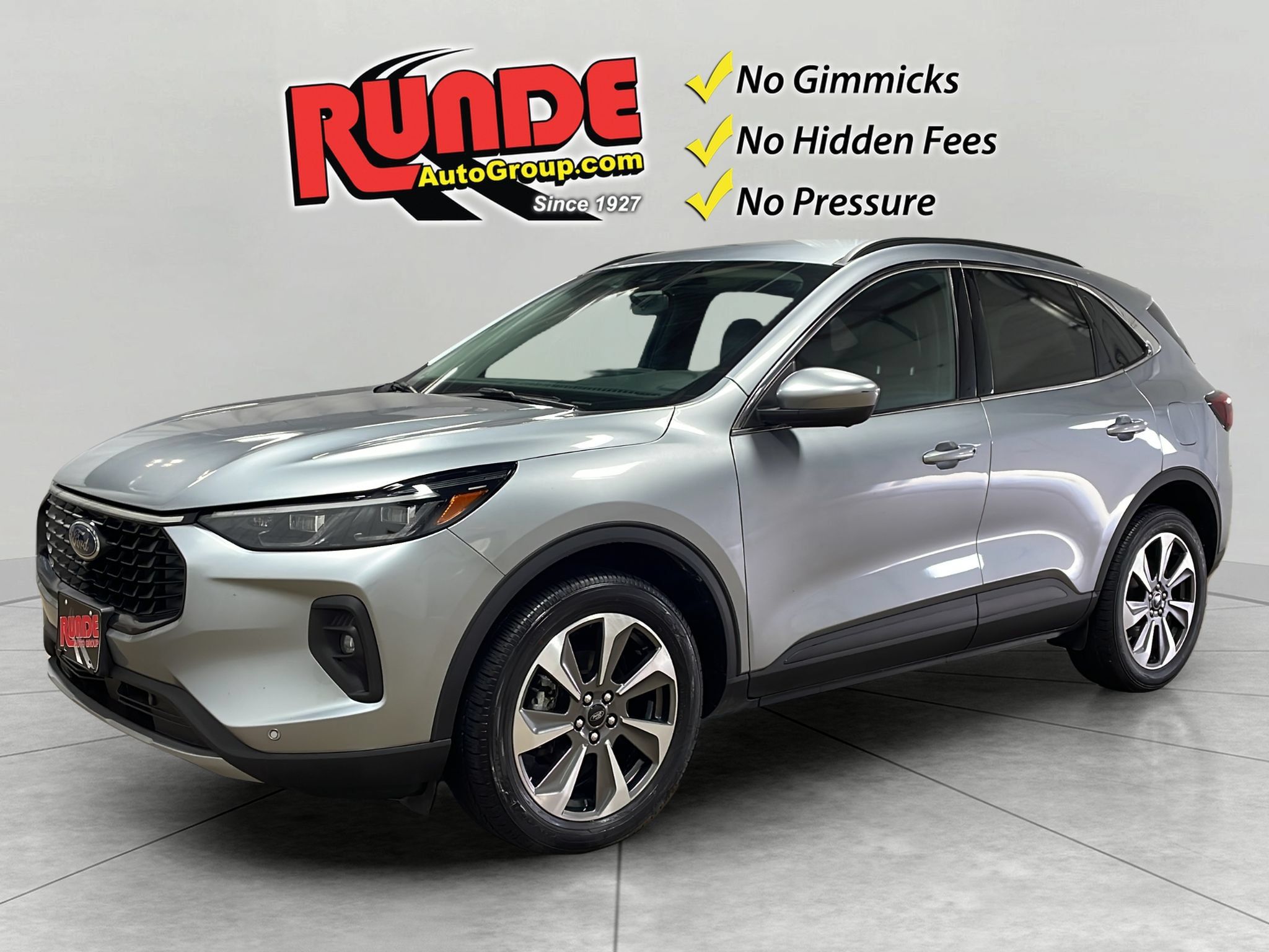 Used 2024 Ford Escape Platinum AWD/4WD image 1