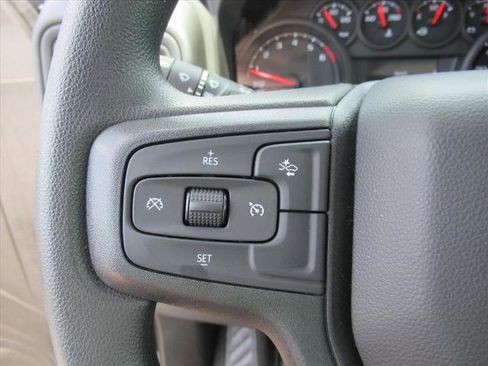 Used 2025 Chevrolet Silverado 1500 Custom image 22