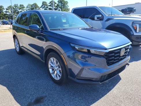 Used 2024 Honda CR-V EX image 3