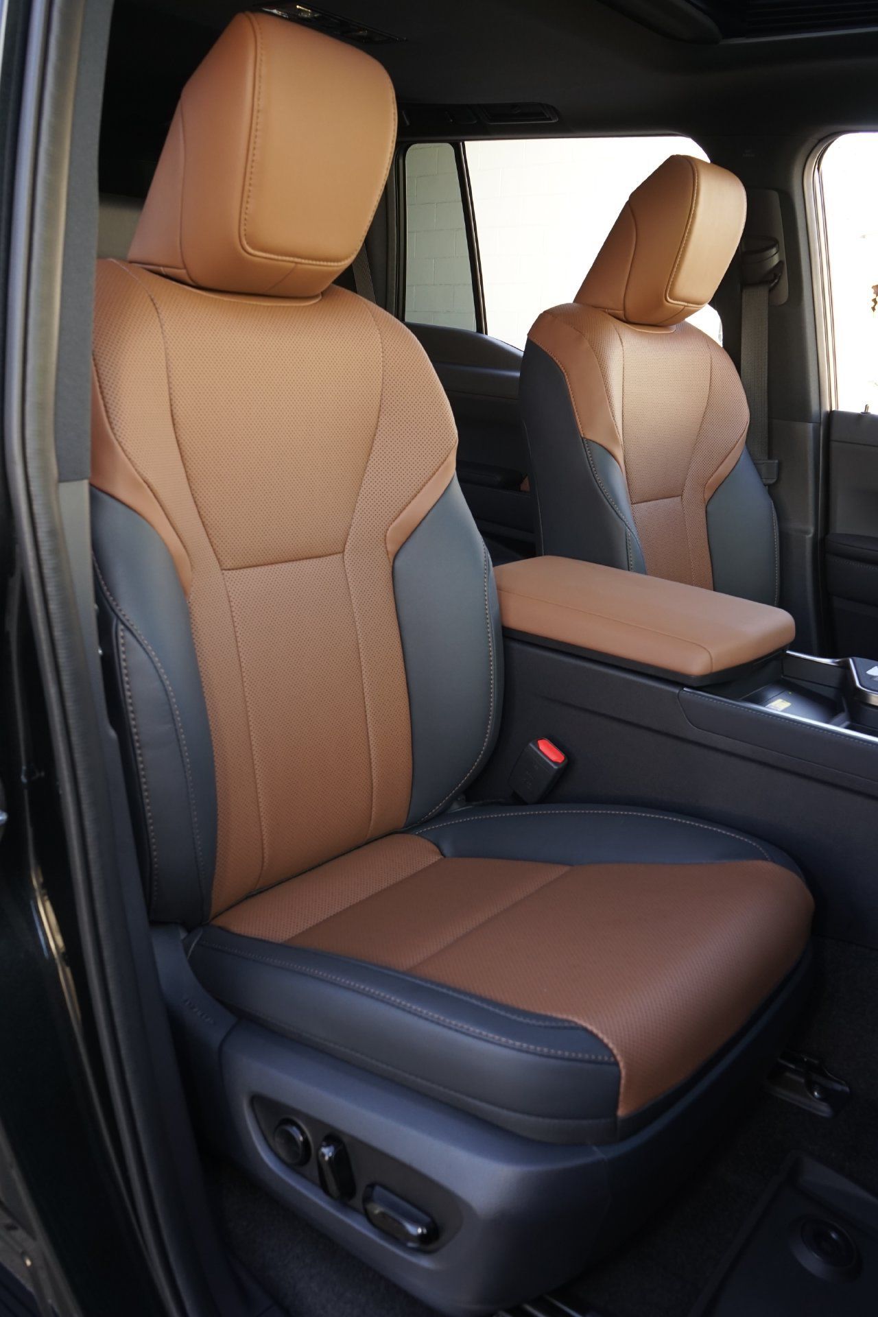 Used 2026 Lexus GX 550 AWD/4WD image 9