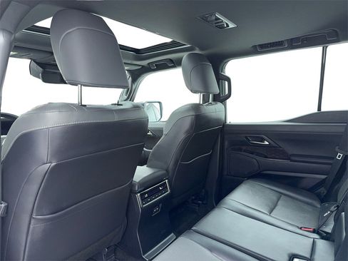 Used 2024 Lexus GX 550 image 41