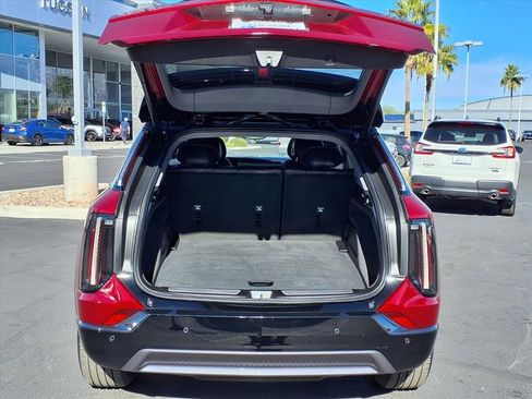 Used 2025 Cadillac Optiq Sport 1 image 17