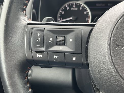 Used 2023 Nissan Pathfinder Rock Creek AWD/4WD image 27
