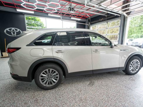Used 2024 MAZDA CX-90 Plug-In Hybrid w/ Preferred AWD/4WD image 4