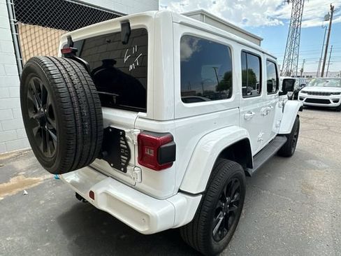 Used 2023 Jeep Wrangler Unlimited Sahara AWD/4WD image 4