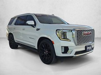 Used 2021 GMC Yukon Denali w/ Denali Ultimate Package AWD/4WD video 3