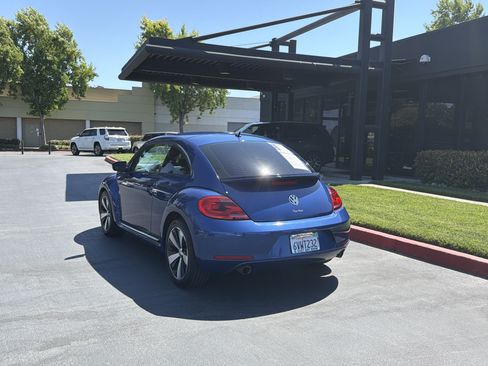 Used 2012 Volkswagen Beetle Turbo FWD image 15