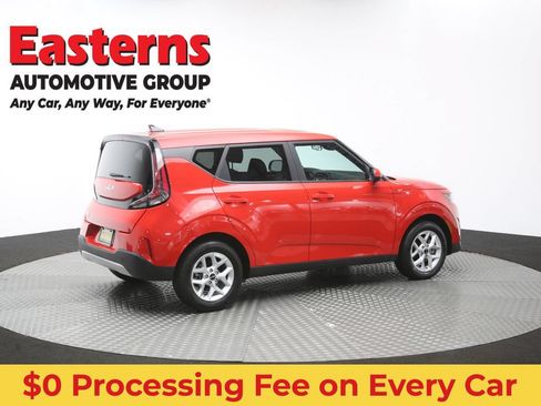 Used 2025 Kia Soul LX w/ LX Technology Package FWD image 42