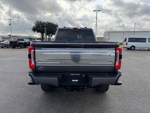 Certified 2024 Ford F250 Platinum w/ Tremor Off-Road Package AWD/4WD image 4
