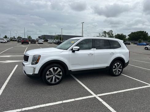 Used 2022 Kia Telluride S FWD image 12