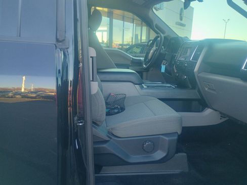 Used 2017 Ford F150 XLT image 19