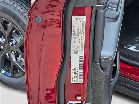 New 2025 Jeep Grand Cherokee L Altitude image 18