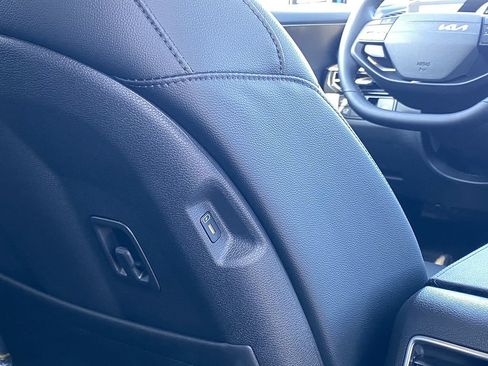 New 2026 Kia Sportage EX FWD image 23