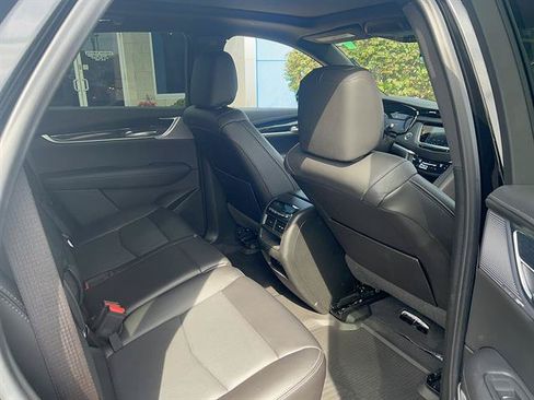 Used 2025 Cadillac XT5 Premium Luxury AWD/4WD image 16