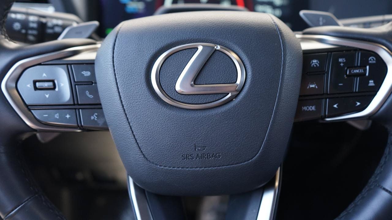 Used 2024 Lexus GX 550 w/ Cold Area Package AWD/4WD image 20