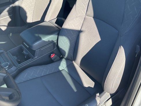 Used 2025 Toyota Tacoma SR image 13