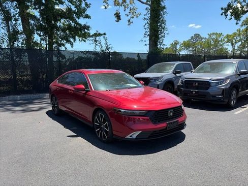 Used 2025 Honda Accord Touring image 3