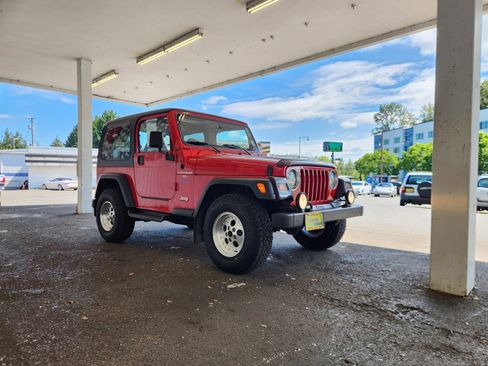 Used 1997 Jeep Wrangler Sport AWD/4WD image 7