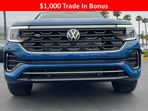 New 2025 Volkswagen Atlas Cross Sport SEL Premium R-Line AWD/4WD image 4