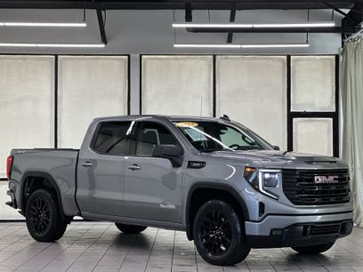 Used 2025 GMC Sierra 1500 Elevation