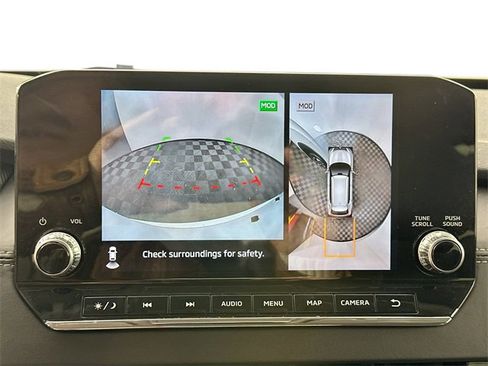 Used 2024 Mitsubishi Outlander SE image 12