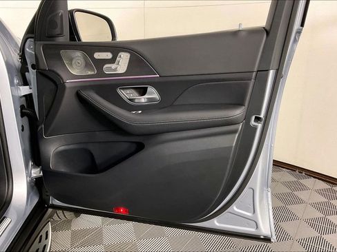 Certified 2025 Mercedes-Benz GLE 450e 4MATIC image 16