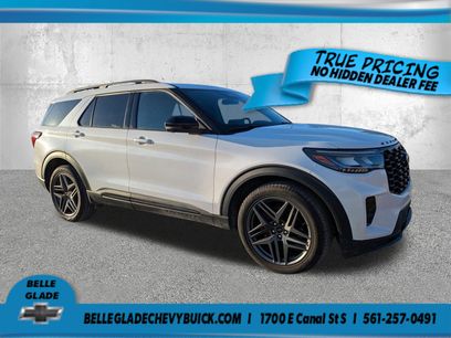 Used 2025 Ford Explorer ST
