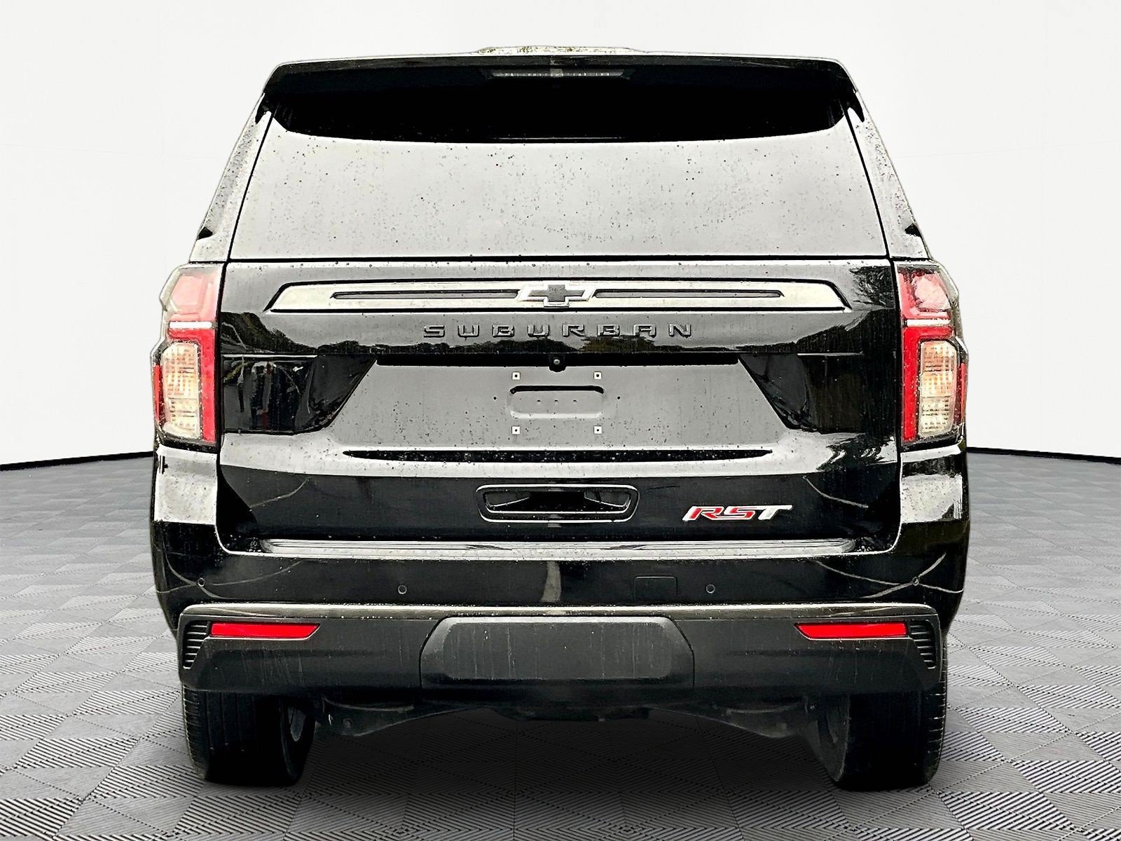 Used 2021 Chevrolet Suburban RST w/ Luxury Package AWD/4WD image 5