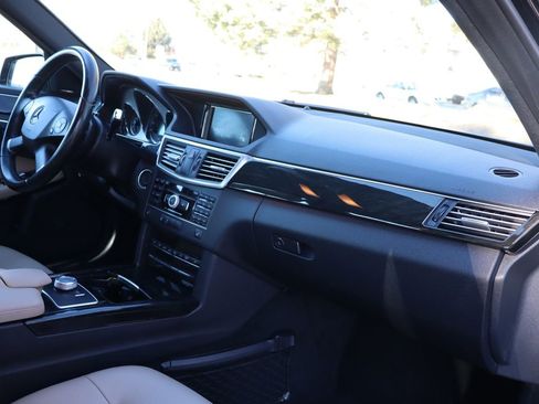 Used 2011 Mercedes-Benz E 350 4MATIC image 17