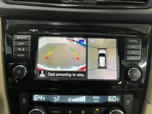 Used 2019 Nissan Rogue SL w/ Premium Package AWD/4WD image 26