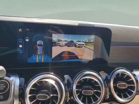 Certified 2026 Mercedes-Benz GLB 250 image 25