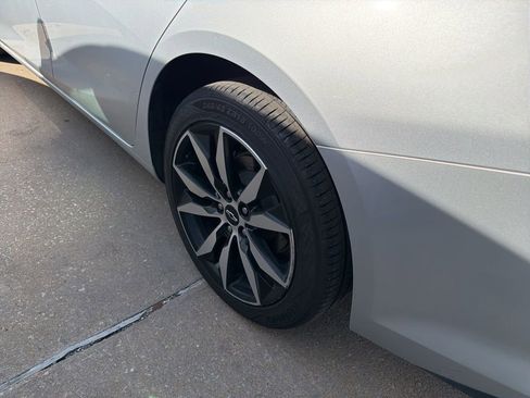 Used 2021 Chevrolet Malibu RS image 6