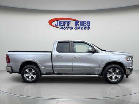 Used 2019 RAM 1500 Laramie AWD/4WD image 4