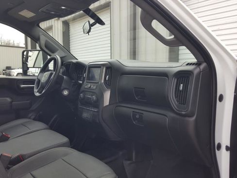 Used 2022 Chevrolet Silverado 2500 W/T image 10