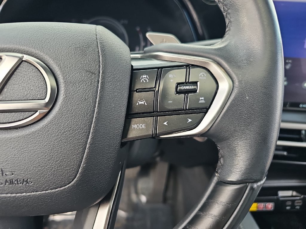 Used 2023 Lexus RX 350 w/ Cold Area Package AWD/4WD image 18