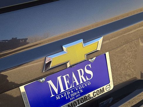 Used 2018 Chevrolet Tahoe LT image 13