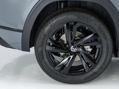 New 2026 Volkswagen Atlas Cross Sport SEL R-Line AWD/4WD image 13