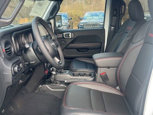 New 2026 Jeep Wrangler Unlimited Rubicon image 9