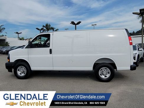 New 2026 Chevrolet Express 2500 w/ Driver Convenience Package RWD image 15