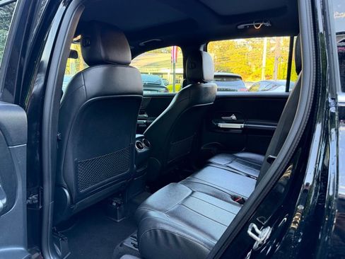 Used 2023 Mercedes-Benz GLB 250 4MATIC image 29